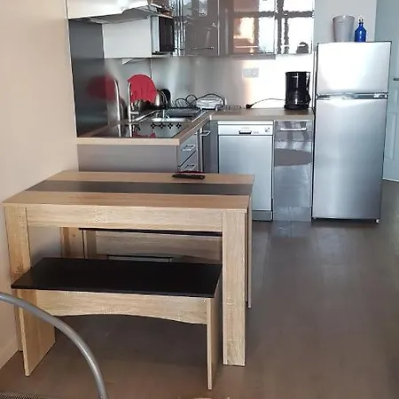 Vista Mare Cap Esterel Agay アパート