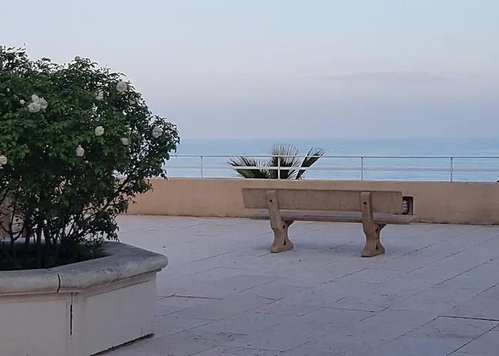 Vista Mare Cap Esterel Agay 아파트